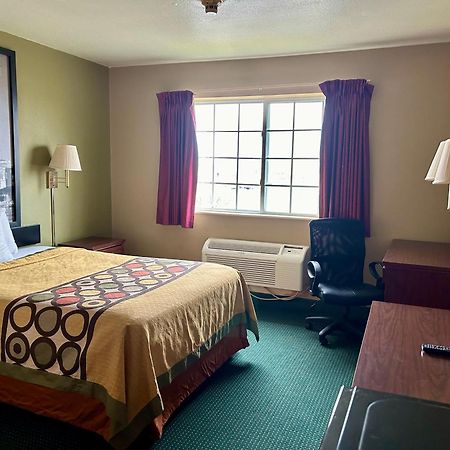 Super 8 By Wyndham Platte City Kansas City Area Екстериор снимка