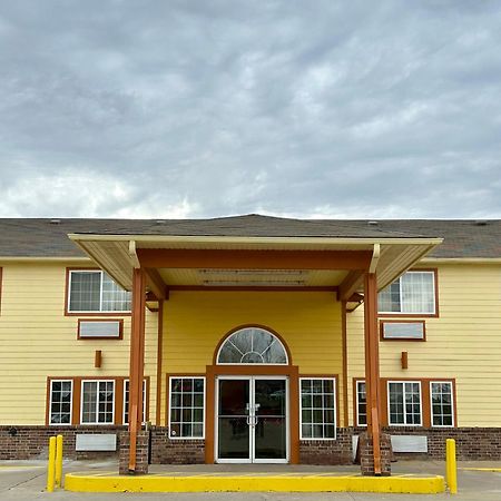 Super 8 By Wyndham Platte City Kansas City Area Екстериор снимка