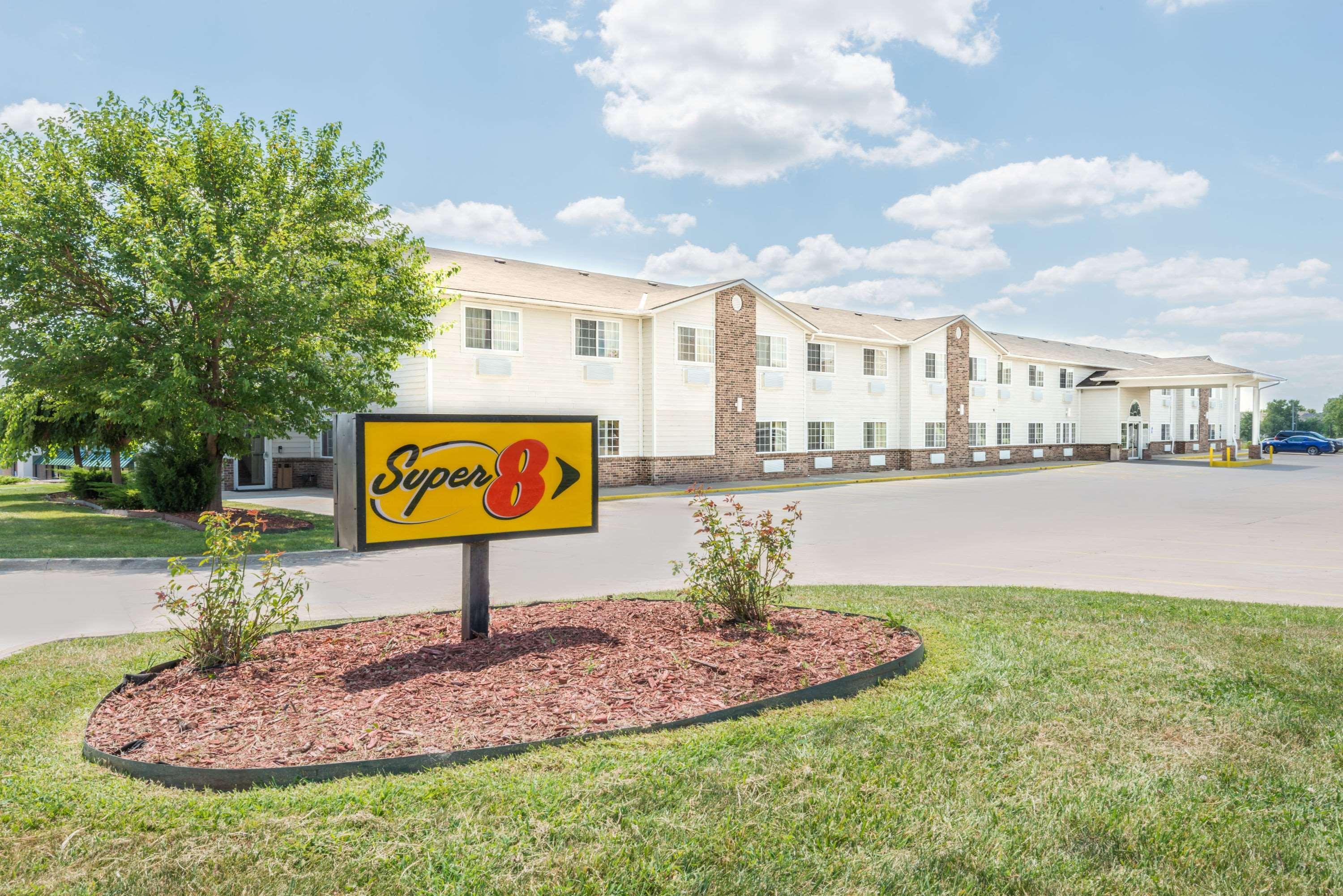 Super 8 By Wyndham Platte City Kansas City Area Екстериор снимка