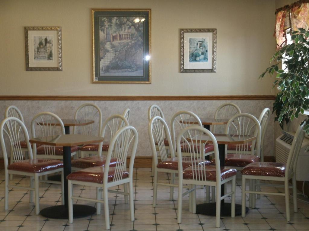 Super 8 By Wyndham Platte City Kansas City Area Екстериор снимка