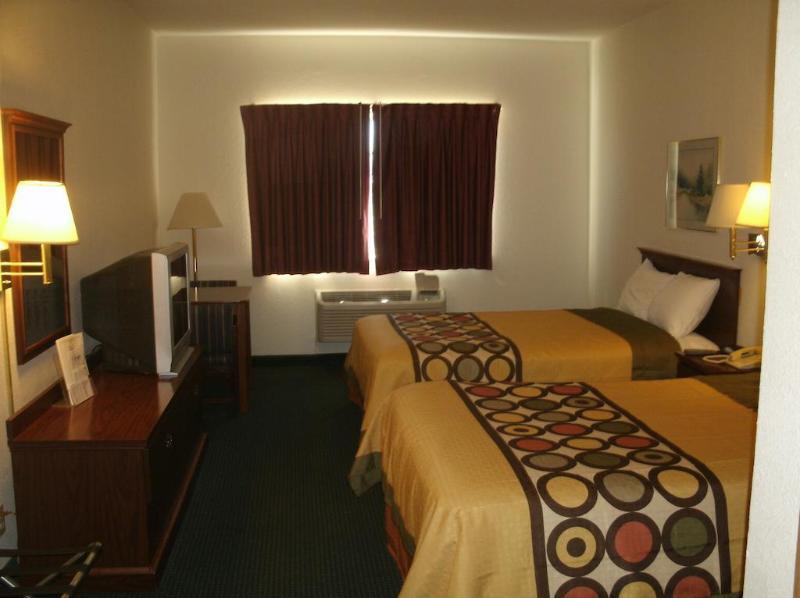 Super 8 By Wyndham Platte City Kansas City Area Екстериор снимка