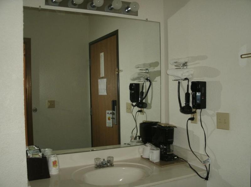 Super 8 By Wyndham Platte City Kansas City Area Екстериор снимка