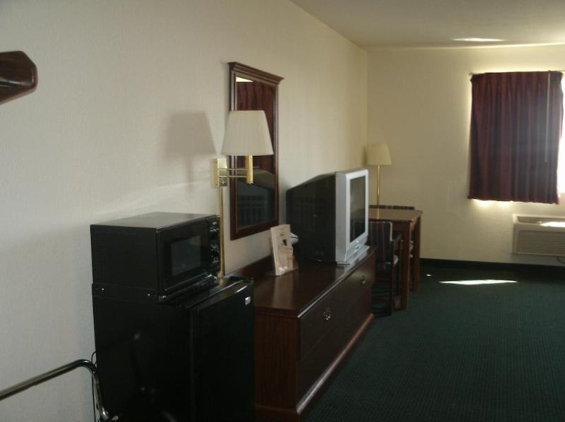 Super 8 By Wyndham Platte City Kansas City Area Екстериор снимка